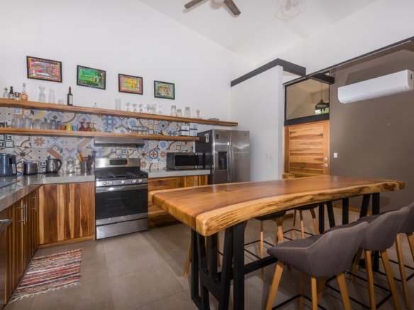 Casa Chaperno Tamarindo Park | 3-Bedroom Home